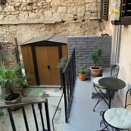Immaculate 1-Bed Apartment In Pula *