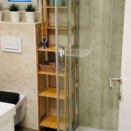 Apartament Immaculate 1-Bed Apartment In Pula *