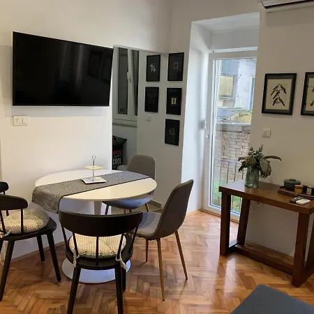 Apartment Immaculate 1-Bed Apartment In Pula *