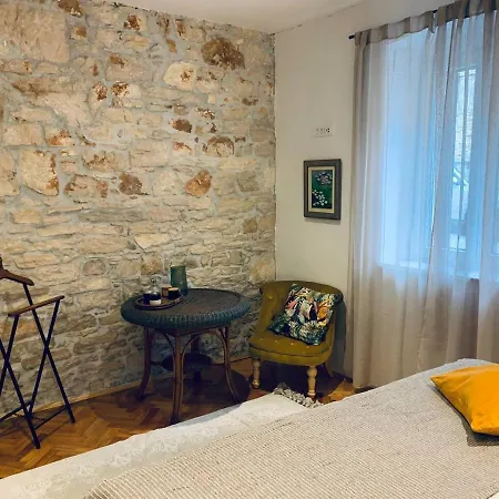 Apartment Immaculate 1-Bed Apartment In Pula